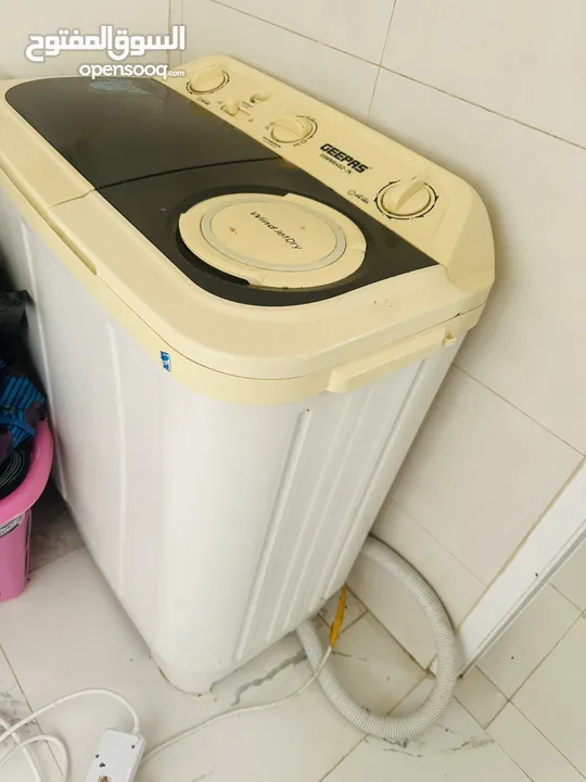 GEEPAS Washing and dryer machine