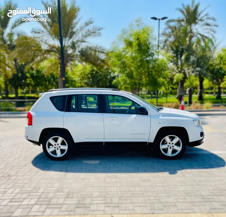 JEEP COMPASS 2011 MODEL FOR SALE