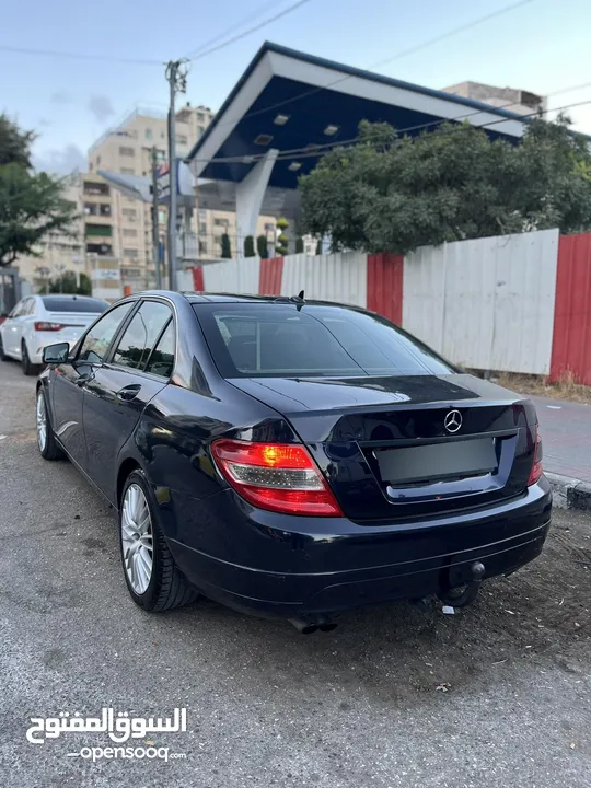 C220 ماتور 2200 ديزل 194 حصان بدون اي عيوب ماتور چير هيئة زيت فلاتر جنط كوشوك بدون اي عيوب نهائيا
