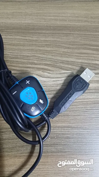 سماعة sadesR9 gaming headset7.1USB محيطيه و حالة السماعة ممتاز تستخدم للإجتماعات و الميكرفون ممتاز