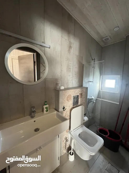 روف مفروش للايجار ( Property 43200 )-175023377