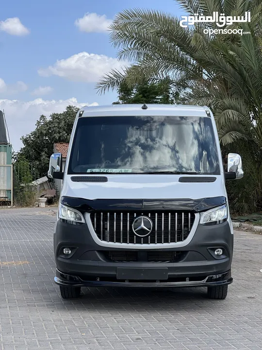مارسيدس 519 موديل 2022 شصي قصير للبيع او للبدل