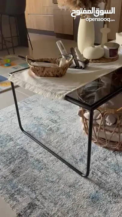 طاولة وسط شكل مودرن-  Coffee Table