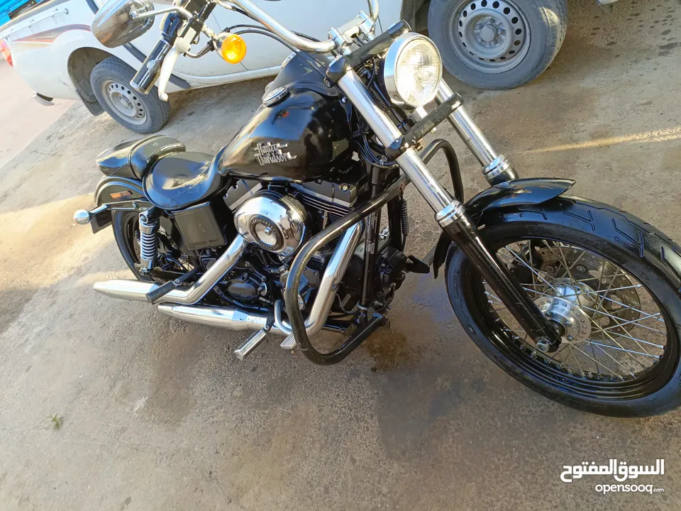 هارلي ستريت بوب 1600cc