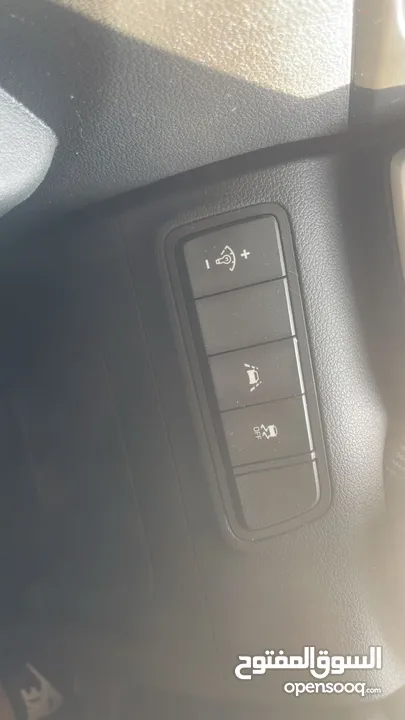 هنداي توسان 2020ترخيص 19يد اولى فحص نخب لون فراني  مميز بسعر مميز ونهائي