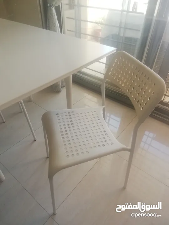 طاولة سفرة قابلة للتمديد مع درج تخزين وكراسي من ايكيا IKEA