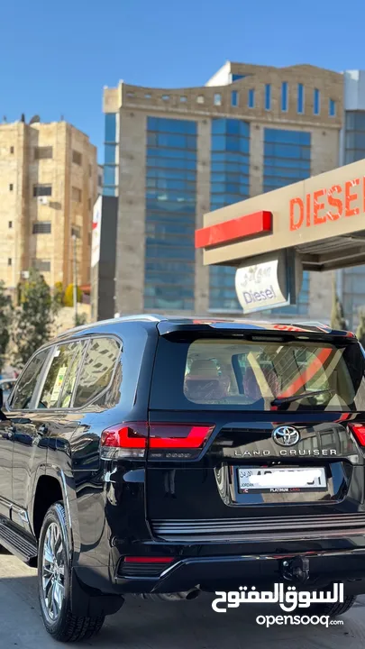 تويوتا لاند كروزر GXR موديل 2024 للإيجار