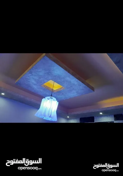 أستديوهات مفروشه بالكامل ديلوكس غرفه وصاله وغرفه ومطبخ وحمام طابق ارضي قرب محكمة شمال عمان