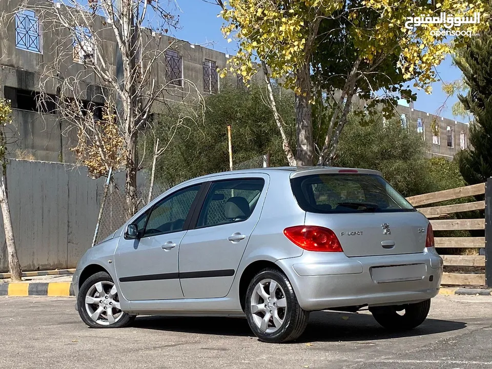 بيجو 307 موديل 2007 نيو ..اقساط فقط من راسي لرأسك. لون سلفر بحاله ممتازه نظيفه جدا