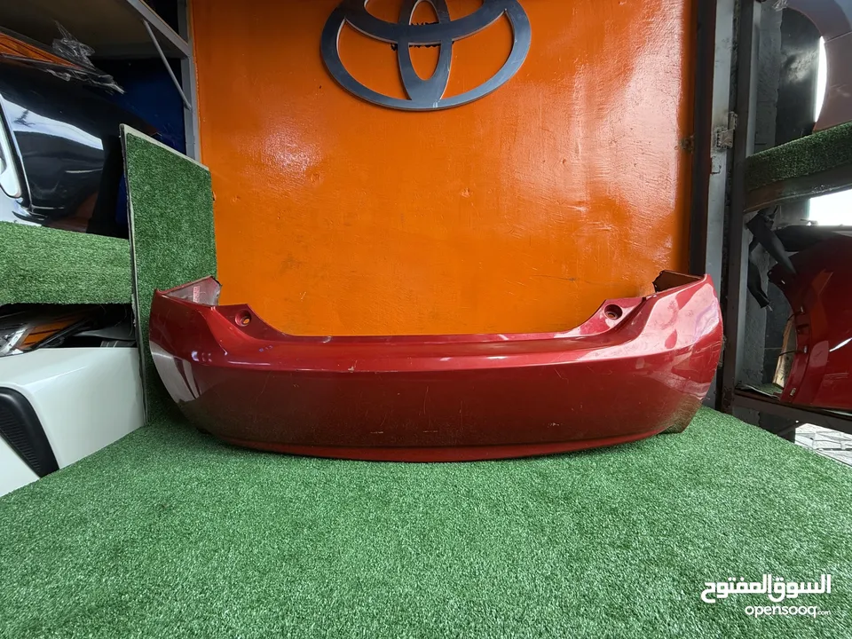 طمبون خلفي تويوتا بريوس 2010-2015  اصلي مستعمل بحالة جيده موضح بصور  Toyota Prius ياباني2010-2015