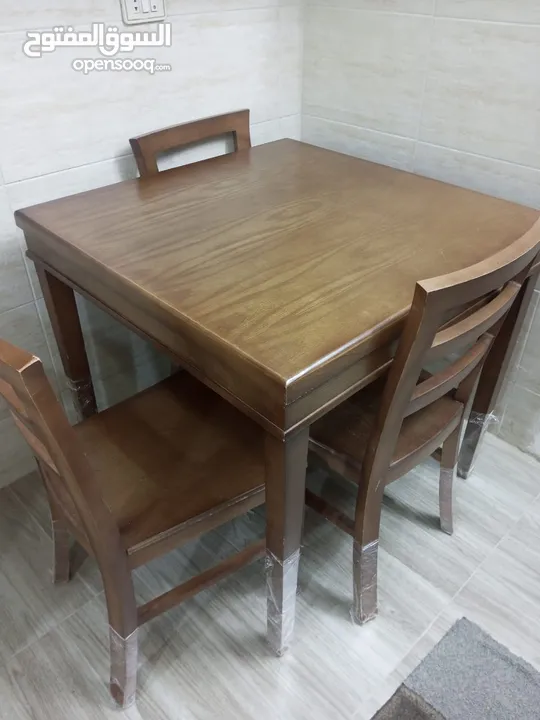 طاولة سفره للبيع