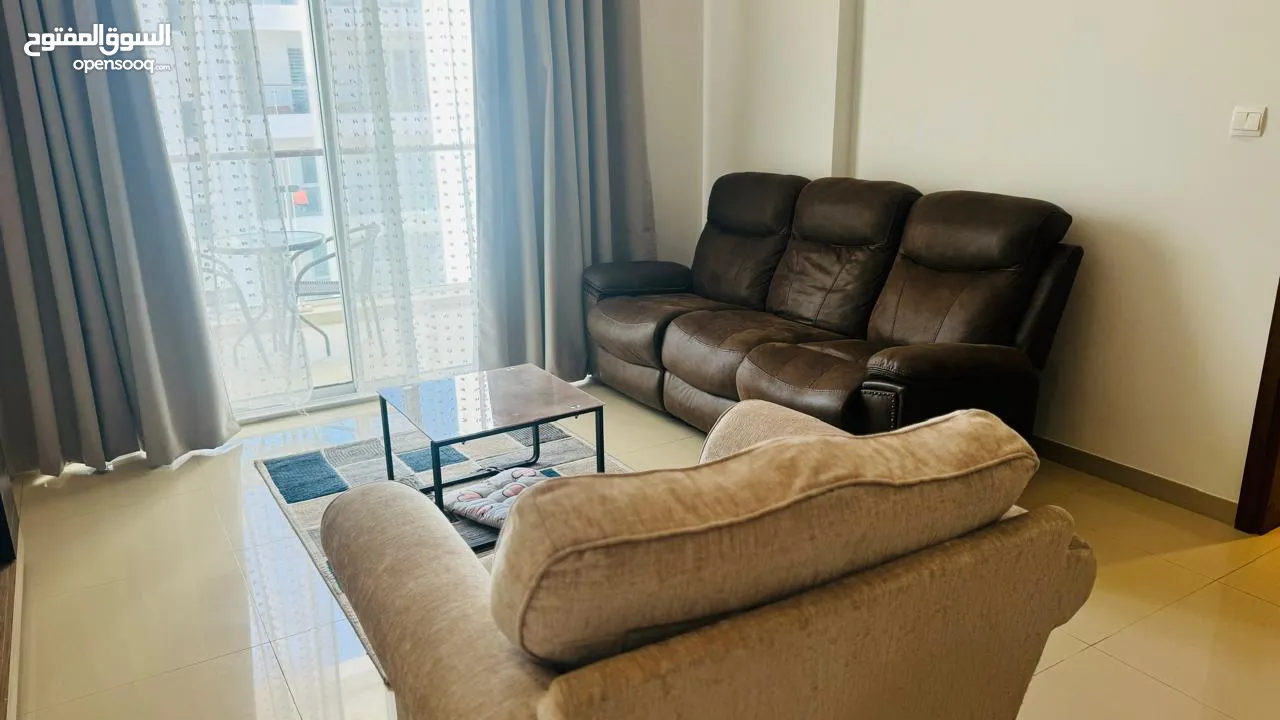 شقة في الموج مفروشة للايجار من المالك مباشرة دون عمولة  Furnished apartment in Al Mouj for rent dire