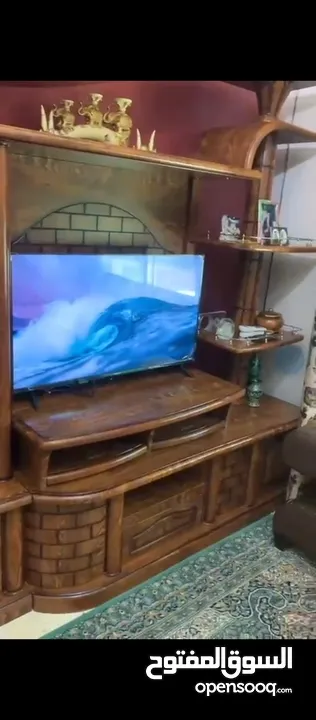 طقم كنبايات و بوفيه بحاله ممتازه للبيع