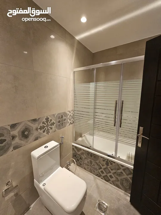 للايجار السنوي فقط شقة مودرن مع تراس modern apartment with terrace