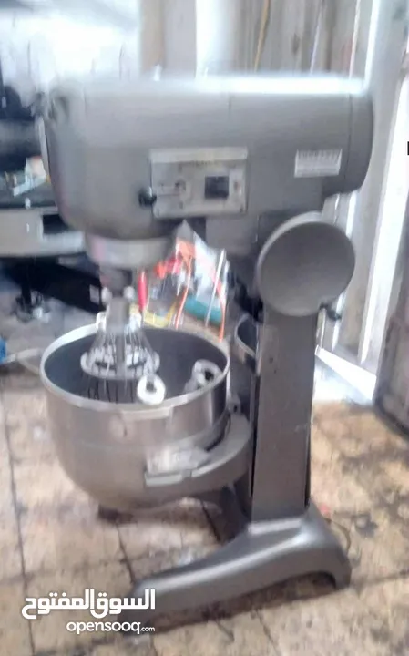 معدات مخبز ومعمل حلويات للبيع