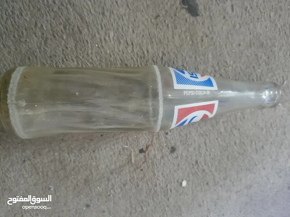 عبوة بيبسي من1976م