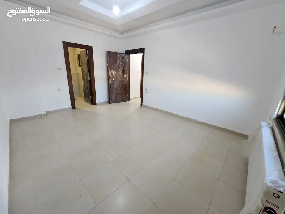 شقة فارغة للبيع في منطقة الجبيهة - REF: 14630