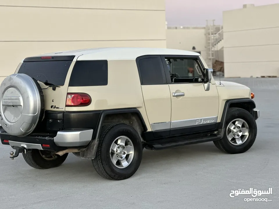 Toyota FJ Gxr Full options GCC