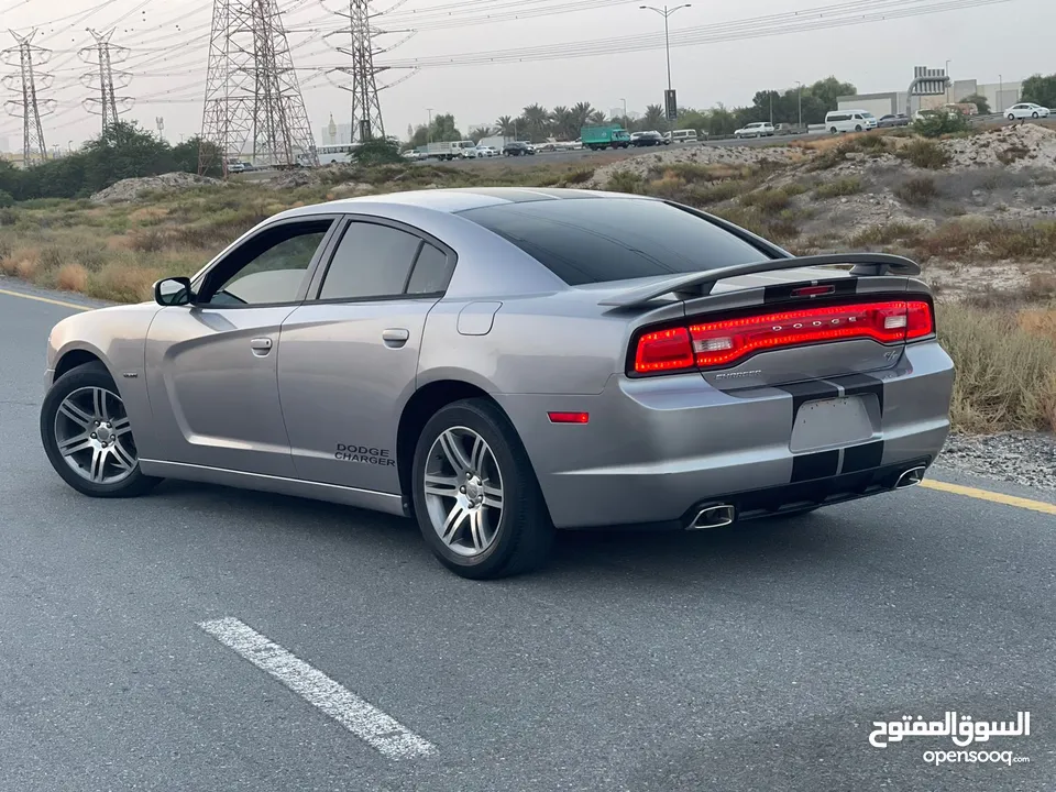 dodge charger 2013 gcc RT 8 slinder