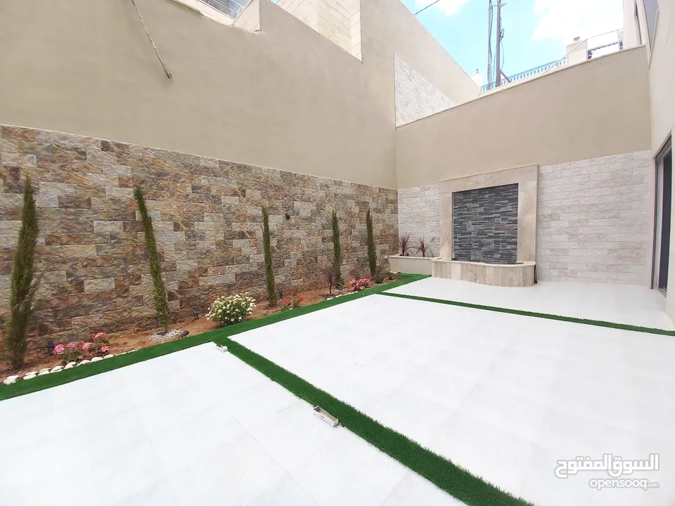 شقة فاخره للبيع في دير غبار  ( Property ID : 33016 )