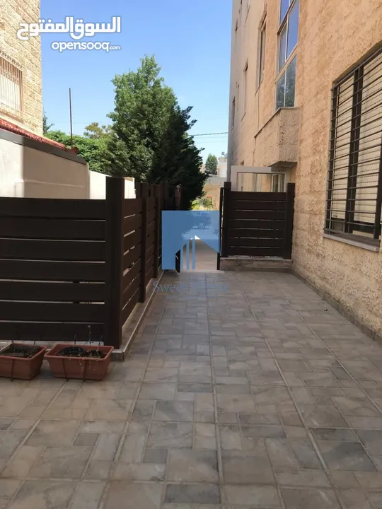 شقة أرضية مفروشة فاخرة للبيع في الجندويل 185م مع ترس 25م تشطيب سوبر ديلوكس بسعر مغري