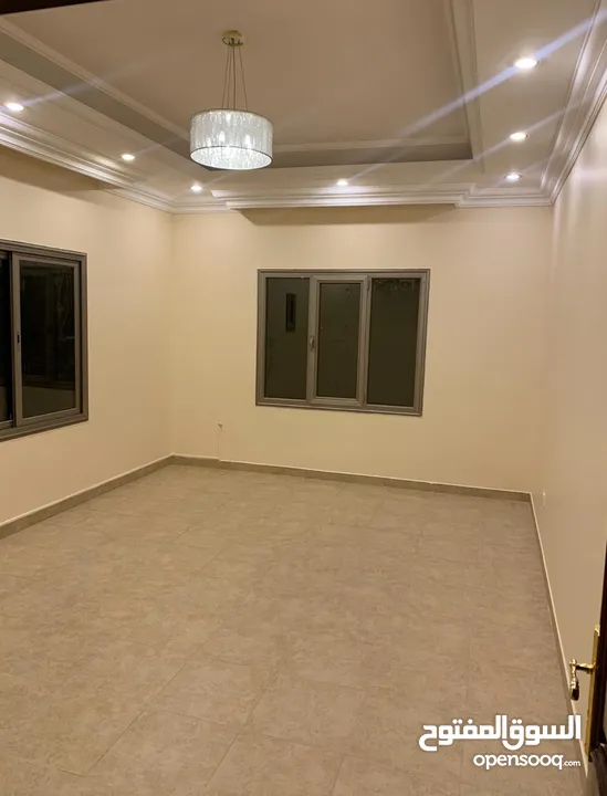 للايجار شقة ملحق في عبدالله المبارك  Apartment for rent in Abdullah Al Mubarak