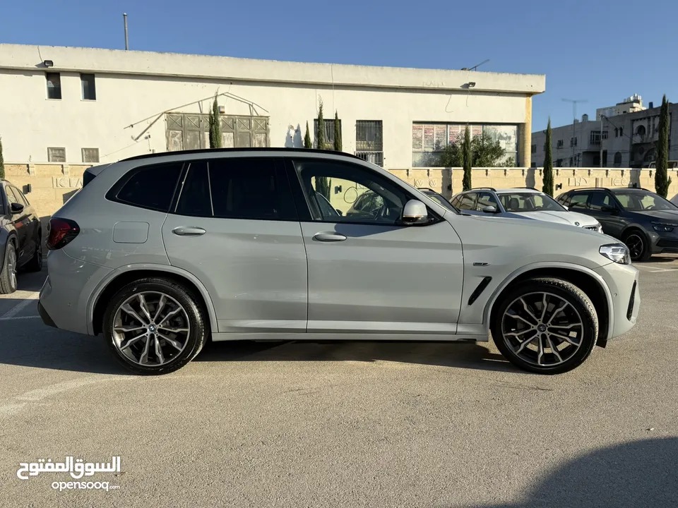 BMW x3 30e ترخيص 2022 ترخيص  محرك 2000 هايبرد plug in/يقطع على الشحنه 30 كيلو متر  293 حصان