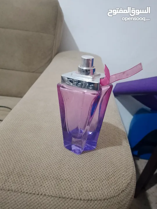 زجاجات عطور فارغة 50علبة للبيع بسعر مغري