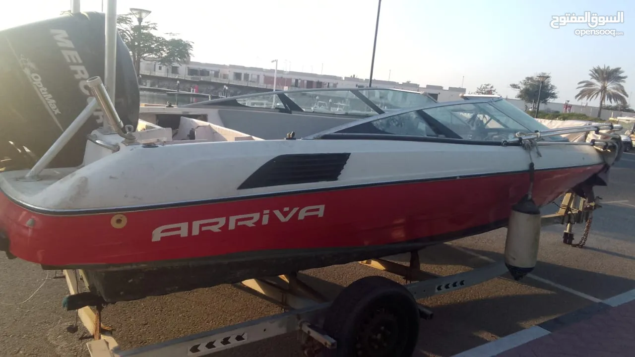 AAriva Bayliner boat قارب أمريكي