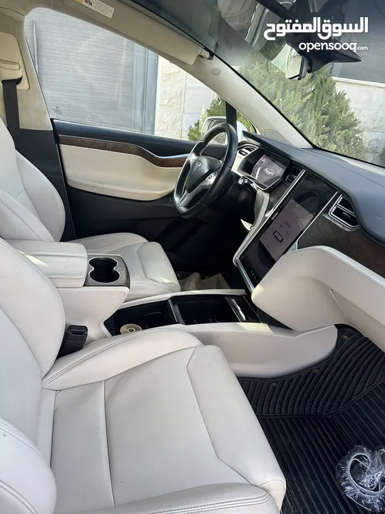Tesla Model X تيسلا مميزة جدا