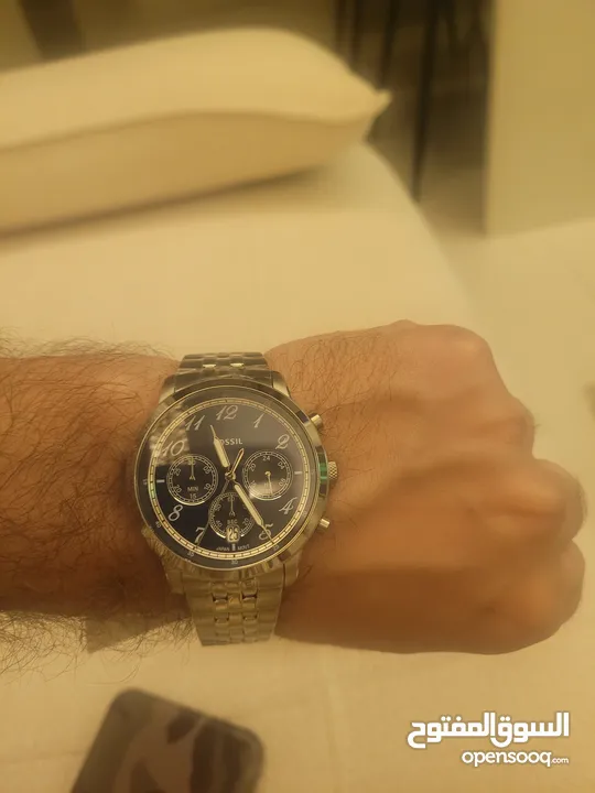 ساعه رجالي فوسيل راقيه ميناء كحلي.. جديد  brand new fossile
