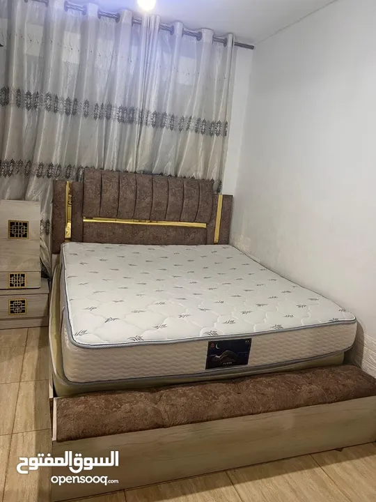 غرفه نوم لاتيه 500 د بدون فرشه اذا مع فرشه ريجموند 620 د