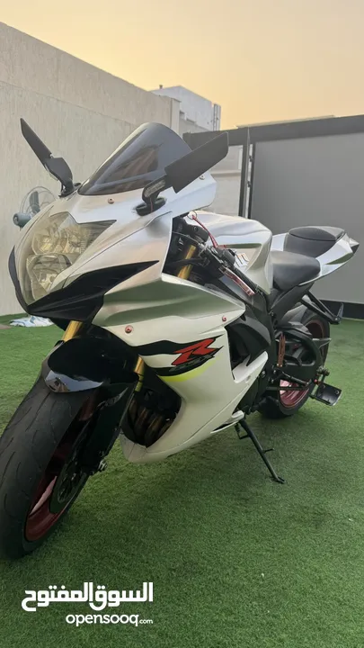 سوزوكي GSXR 750 2017