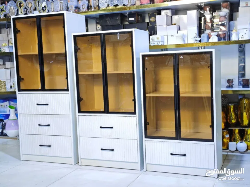 خزانة العرض الفاخرة – ترتيب + فخامة + أناقة بقطعة وحدة