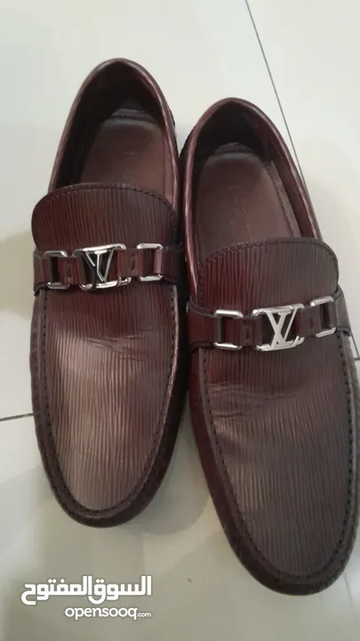 original Louis vuitton shoes barely used. شبه جديد واصلي - (231527236)