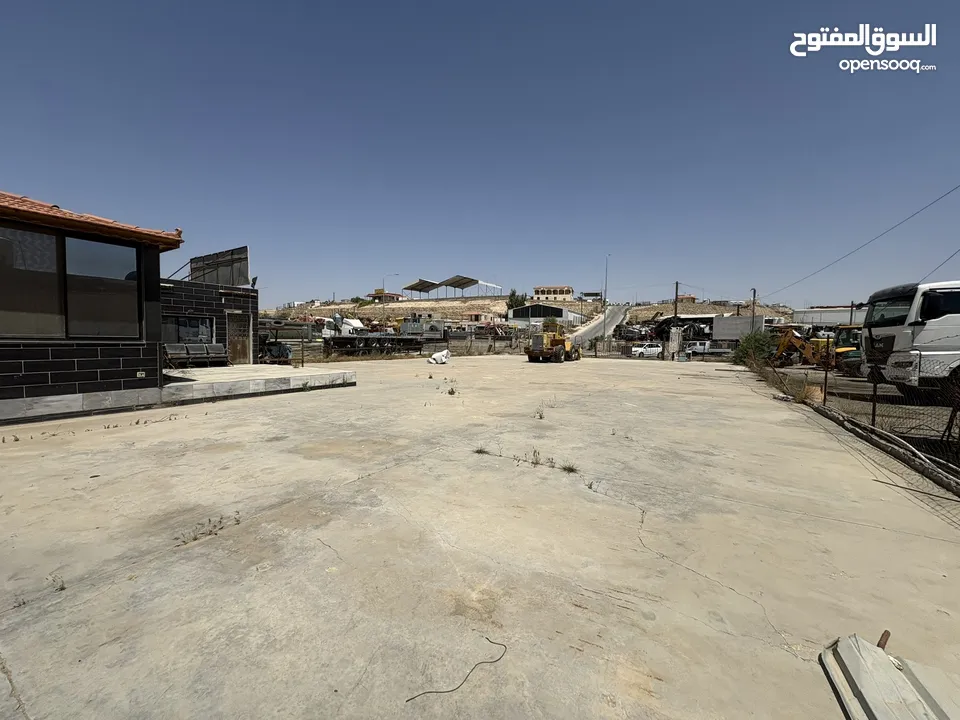 معرض في المنطقة الحرة