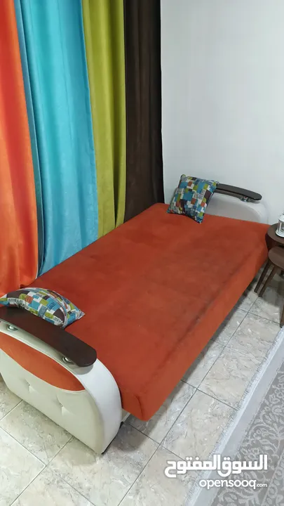 للبيع طقم كنب جودة عالية ومريح جدًا، صناعة تركية أصلية فاخر بحالة جيد جداً
