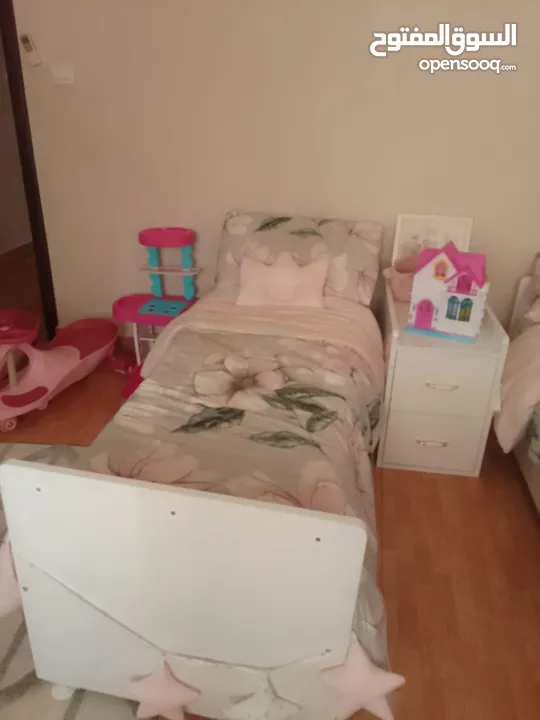 غرفة اطفال للبيع بسعر مغري جدا