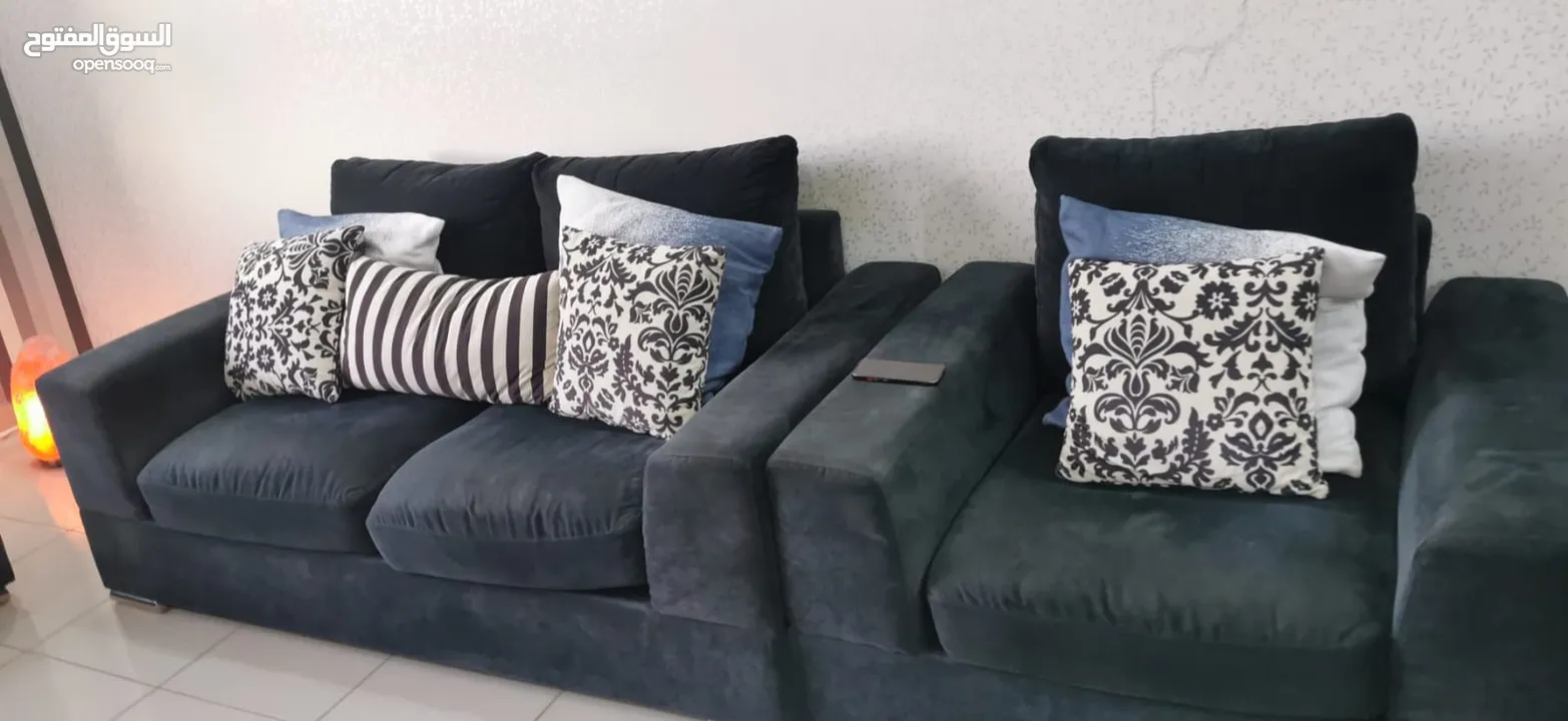 Sofa set 5 seater good condition 100 kd