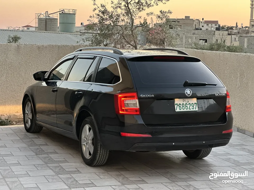 سكودا اوكتافيا ستيشن ترخيص 2014 جير اتماتيك ماطور 1600 تيربو ديزل