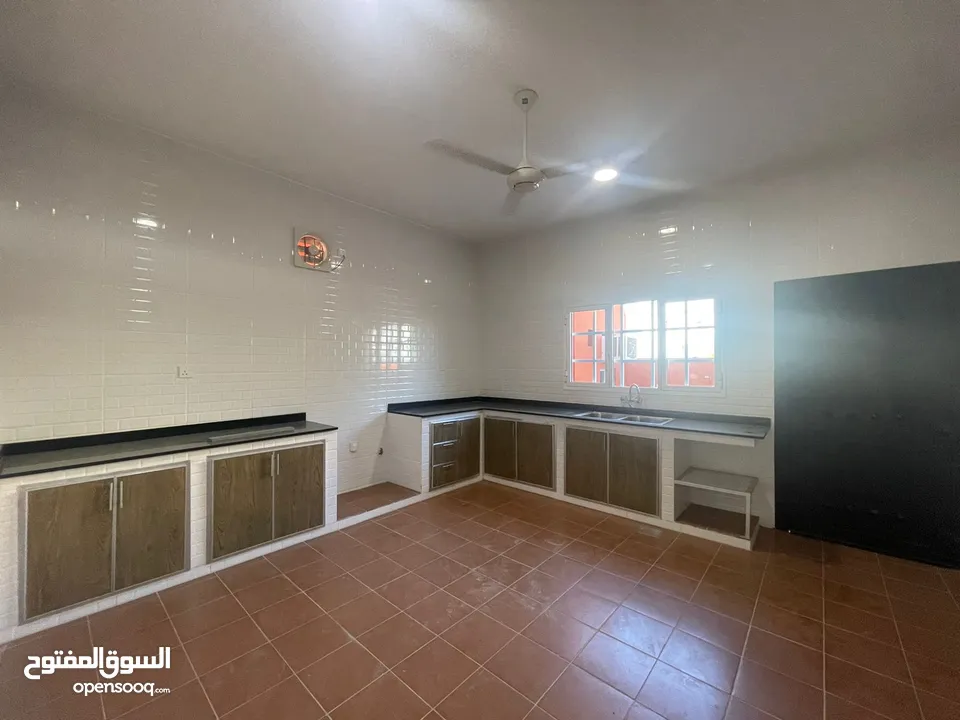 4 + 1 BR Excellent Twin Villa in Al Hail North close to Al Mouj