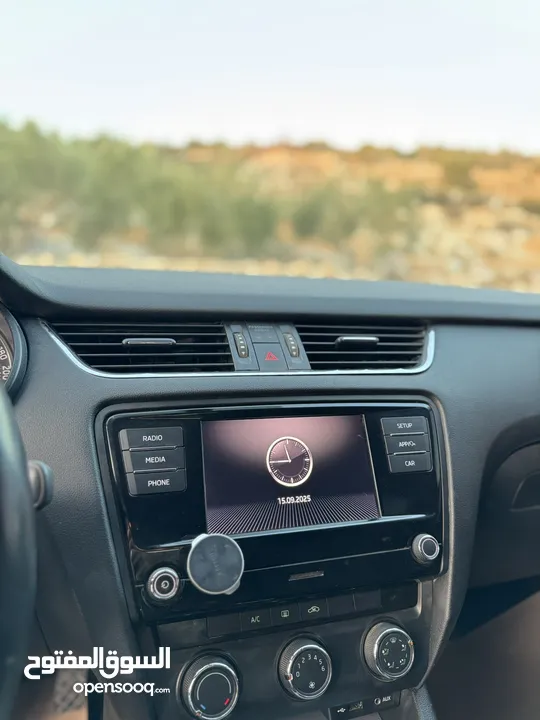 سكودا اوكتافيا موديل و ترخيص 2016 اوتومات ماطور 1600 ديزل اصل برايفت