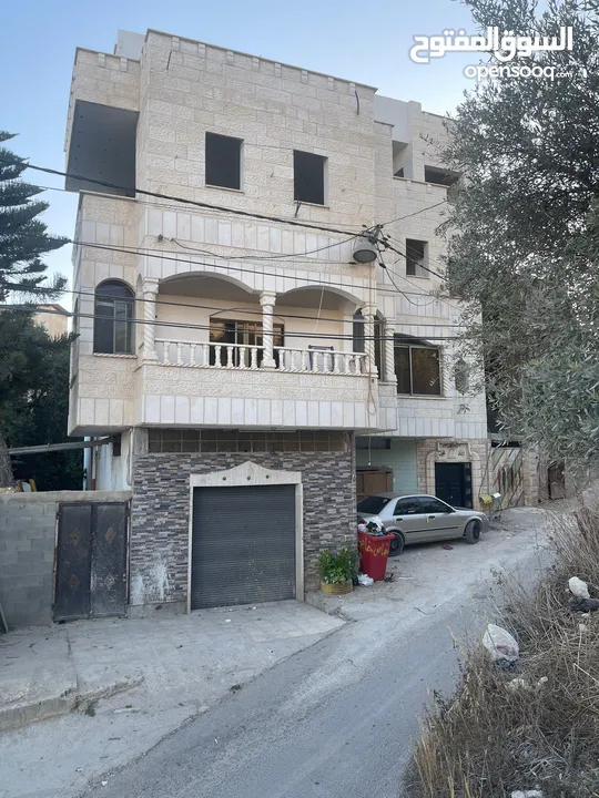 منزل للبيع مكون من اربع طبقات
