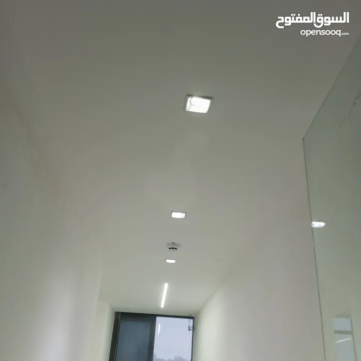 محمد المصرى  عمل جميع انواع الدهانات والديكورات الحديثه ومعالجة الرطوبه