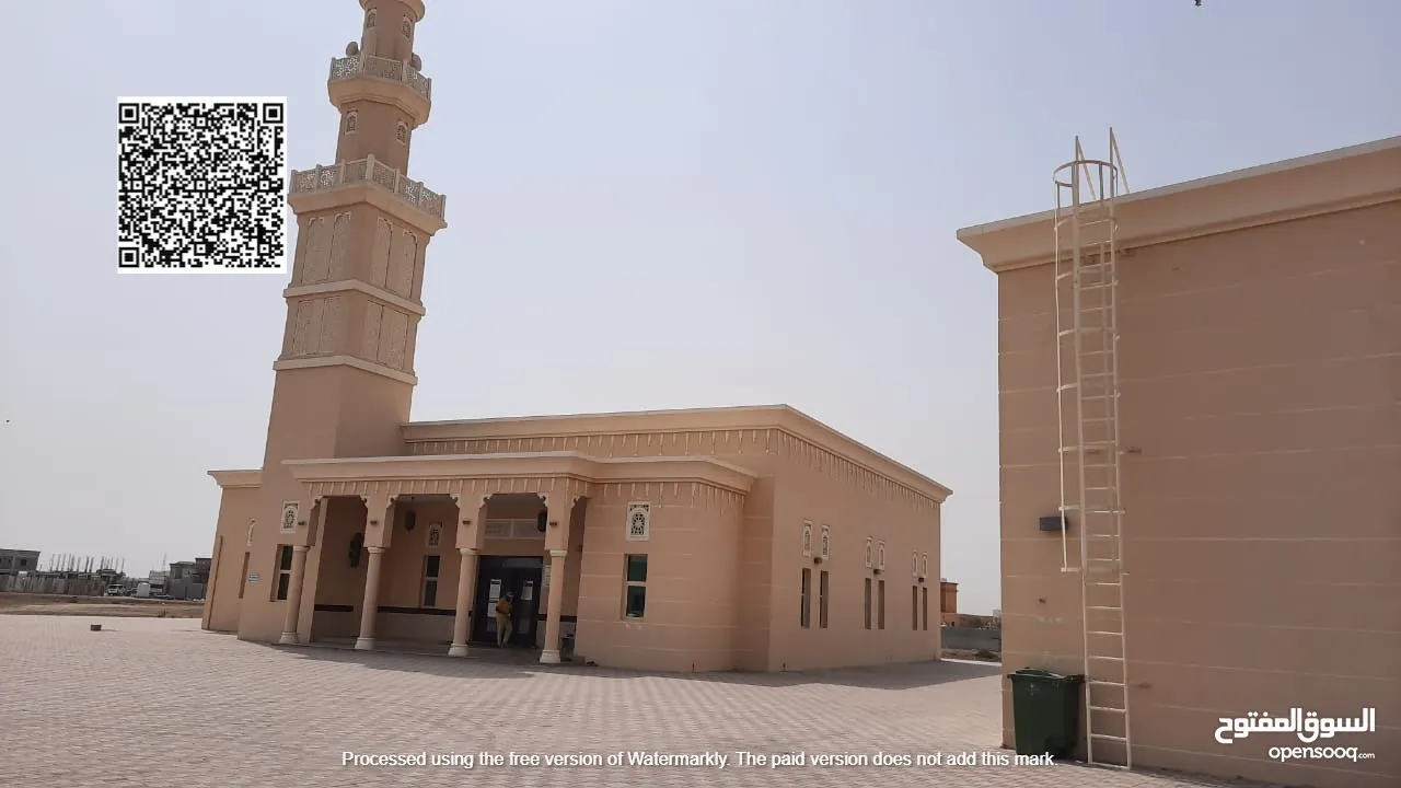 ارضيين للبيع بالمنامة سكنى رابع قطعه من شارع افضل موقع