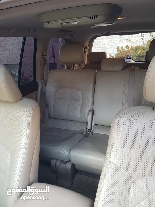 2014 Toyota Land Cruiser GXR  محرك V8 بسعة 4600 صيانة كاملة بالمركزية