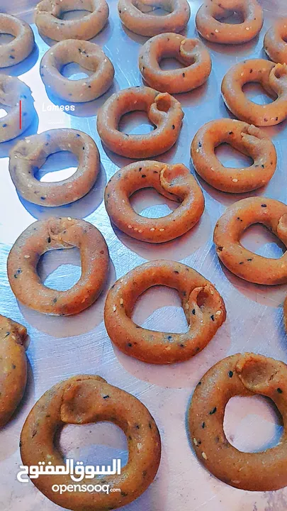 معمولاتي بنقشاتي