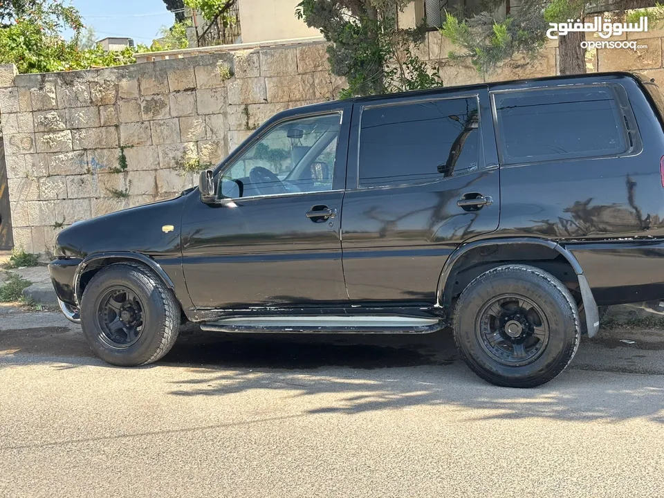 جيب نيسان تيرانو موديل 1995
