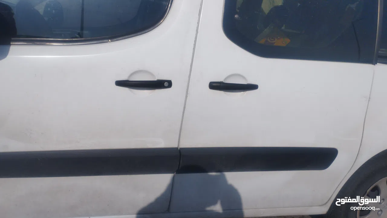 بيجو بارتنر للبيع