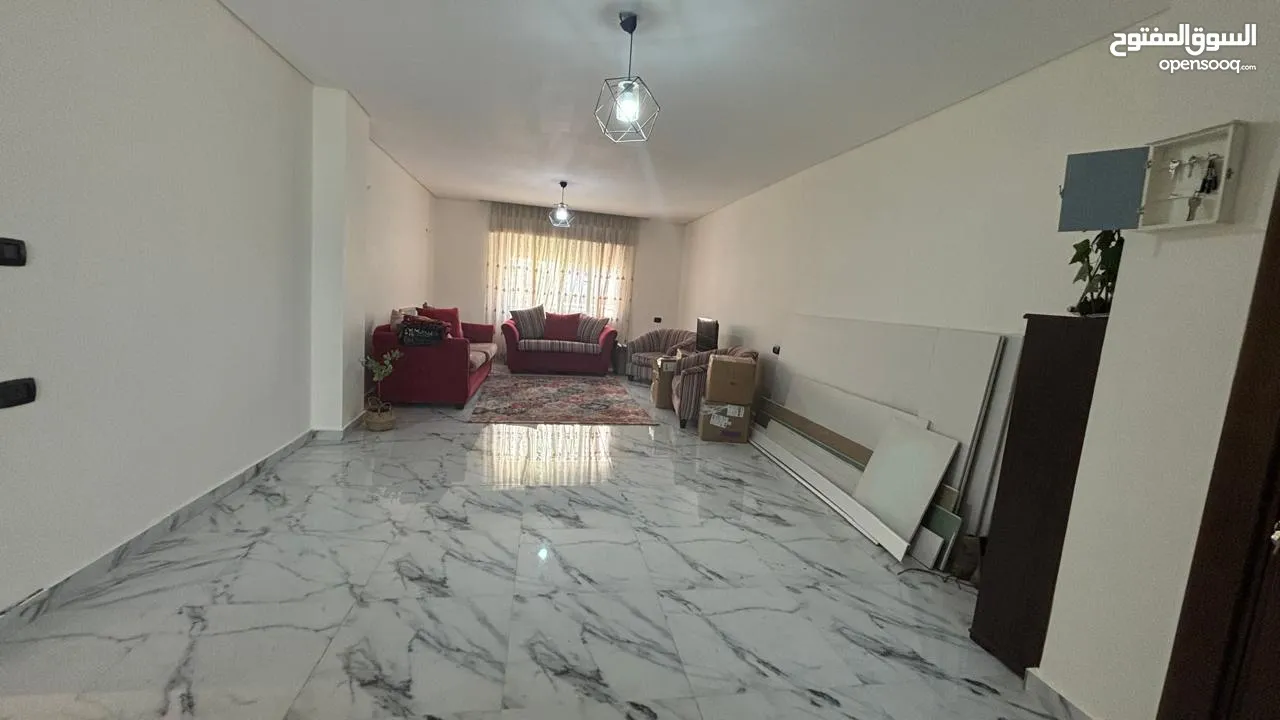 شقه بالجندويل للبيع